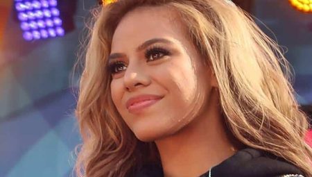 Dinah Jane Hansen Boyu, Kilosu, Göz Rengi, Vücut Ölçüleri