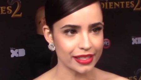 Sofia Carson Kimdir? Boyu, Kilosu, Göz Rengi, Vücut Ölçüleri